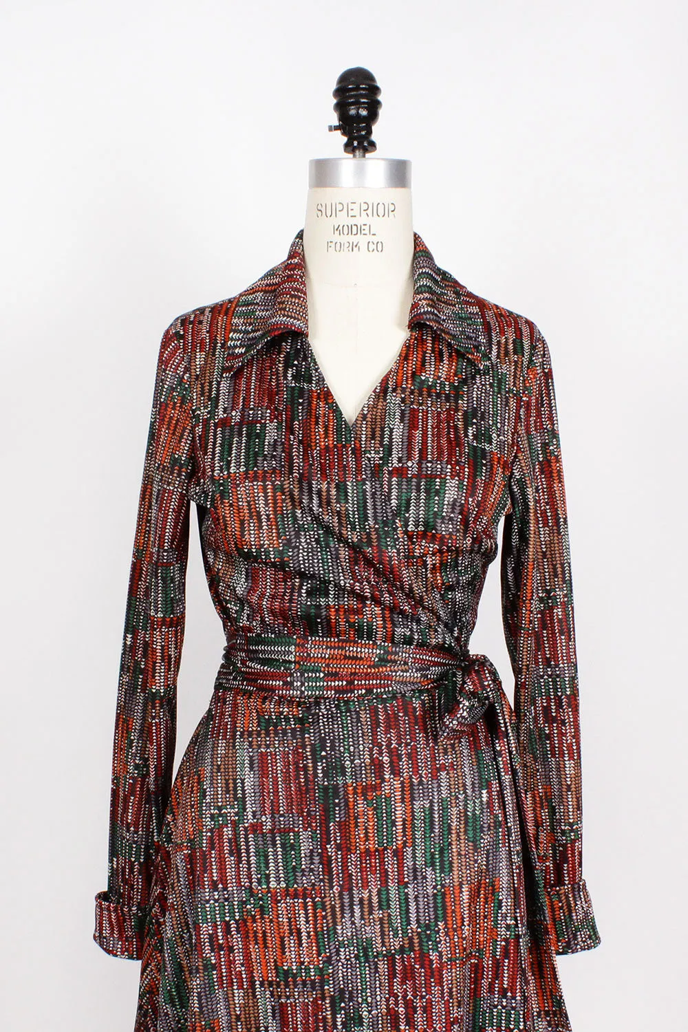 70s Triangle Static Wrap Dress M